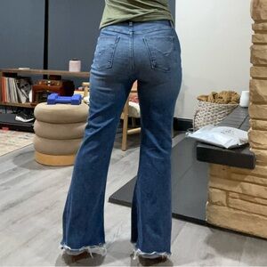 Hudson Holly Serene Flare Jeans Raw Hem Distressed Knee Medium Wash Size 31